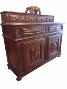 Credenzone in legno marrone , Italiano , Epoca XVII secolo